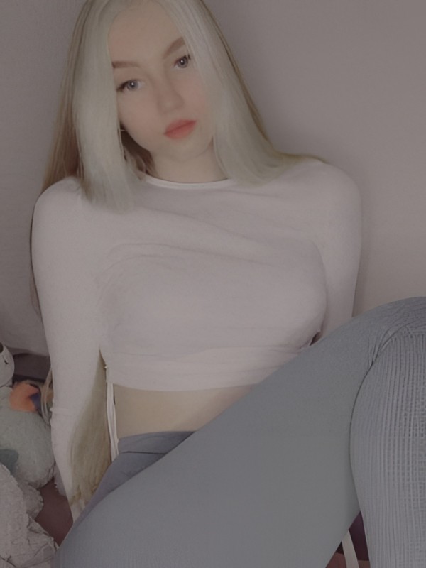 Моника фото 3